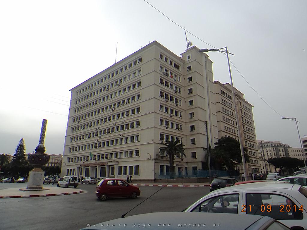 30-0-Immeuble Electricite et Gaz d Algerie.JPG -                                